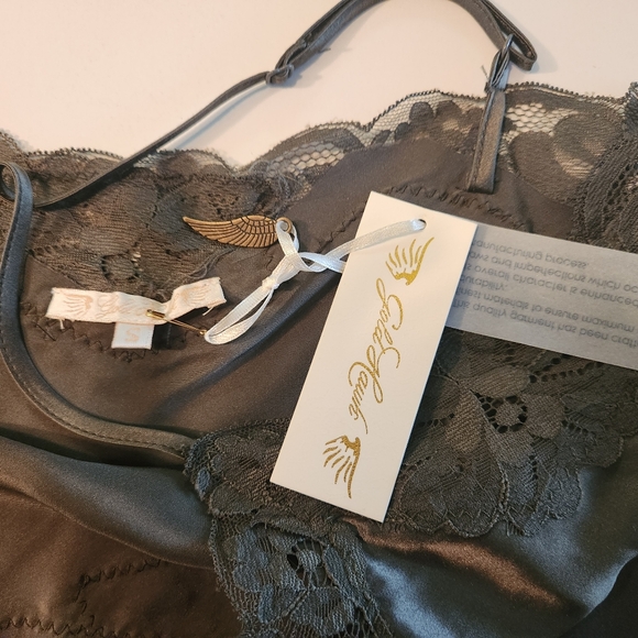 NWT Gold Hawk 100% silk camisole in dark green - Picture 7 of 8